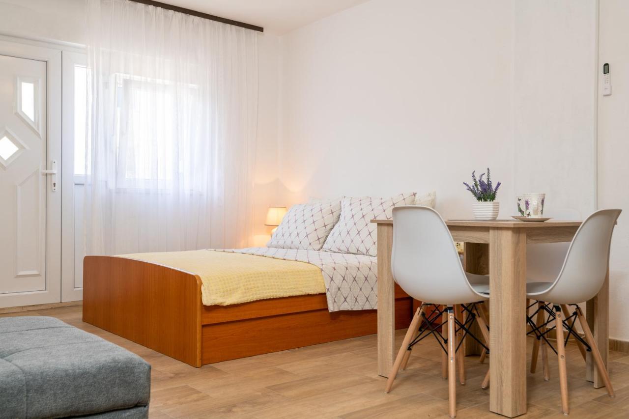 Apartmani Frane Neum Eksteriør billede
